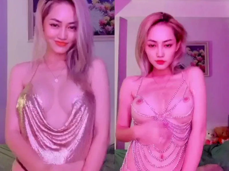 Em ngọc hà vú to dâm dục móc lồn p1